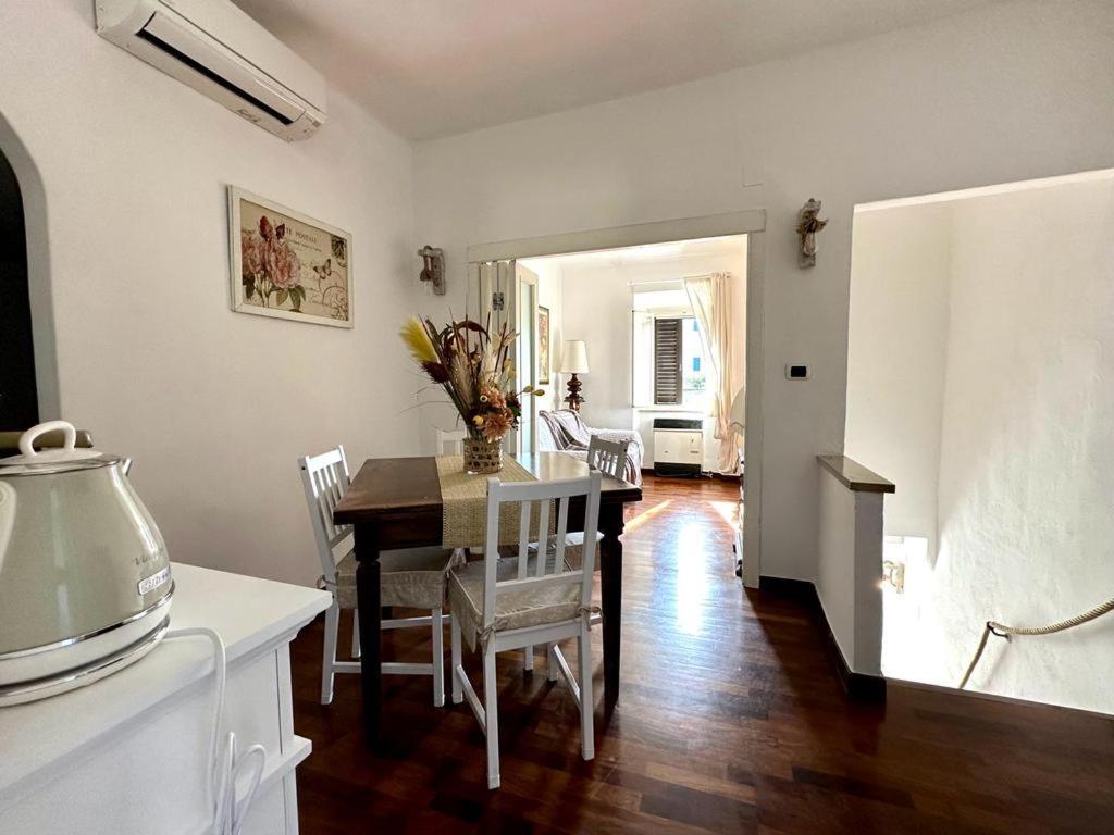 Casa Danila Apartment Quercianella Bagian luar foto